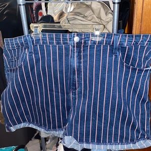 Universal thread stretch pinstripe denim NWOT